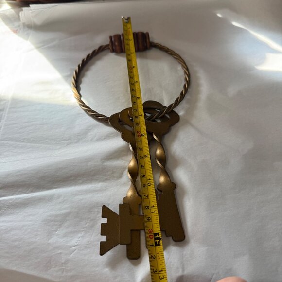 Decorative VTG Large Metal Jail Prop Wall Mount Skeleton Key Display Farmcore - Picture 7 of 7